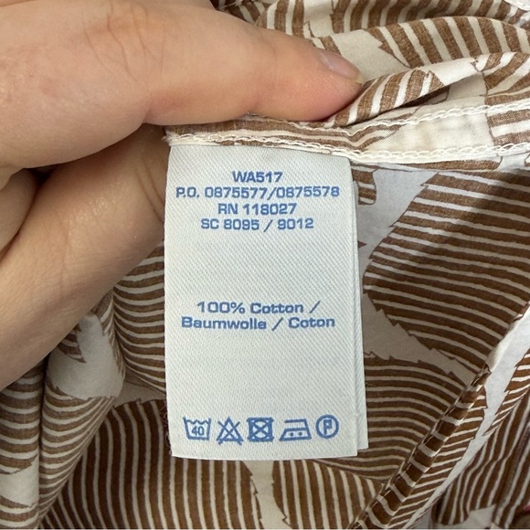 Boden, Brown and White Button Down Shirt. Size 10R. In excellent condition! - Picture 4 of 6